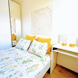 Private In Renovated - Tram 1 Min Walk Privatunterkunft Nizza